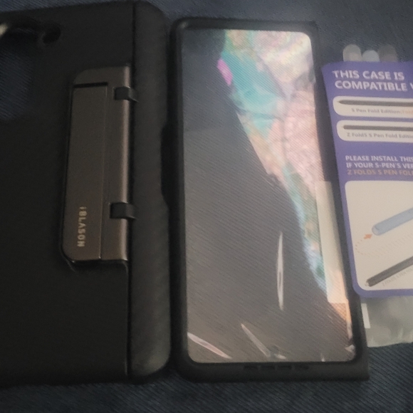 Black Carbon Fiber Phone Case - Picture 1 of 6